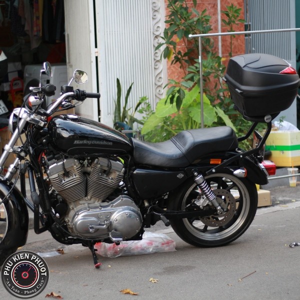 thung givi b360n gan xe Harley-Davidson Sportster 883