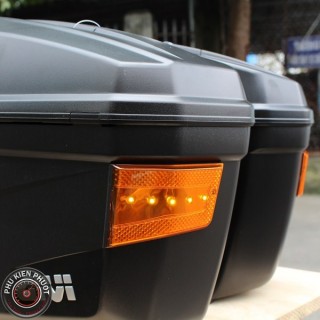 thùng hai bên givi E22N có đèn, thùng cặp hông givi, thùng hông moto xe máy E22N-S